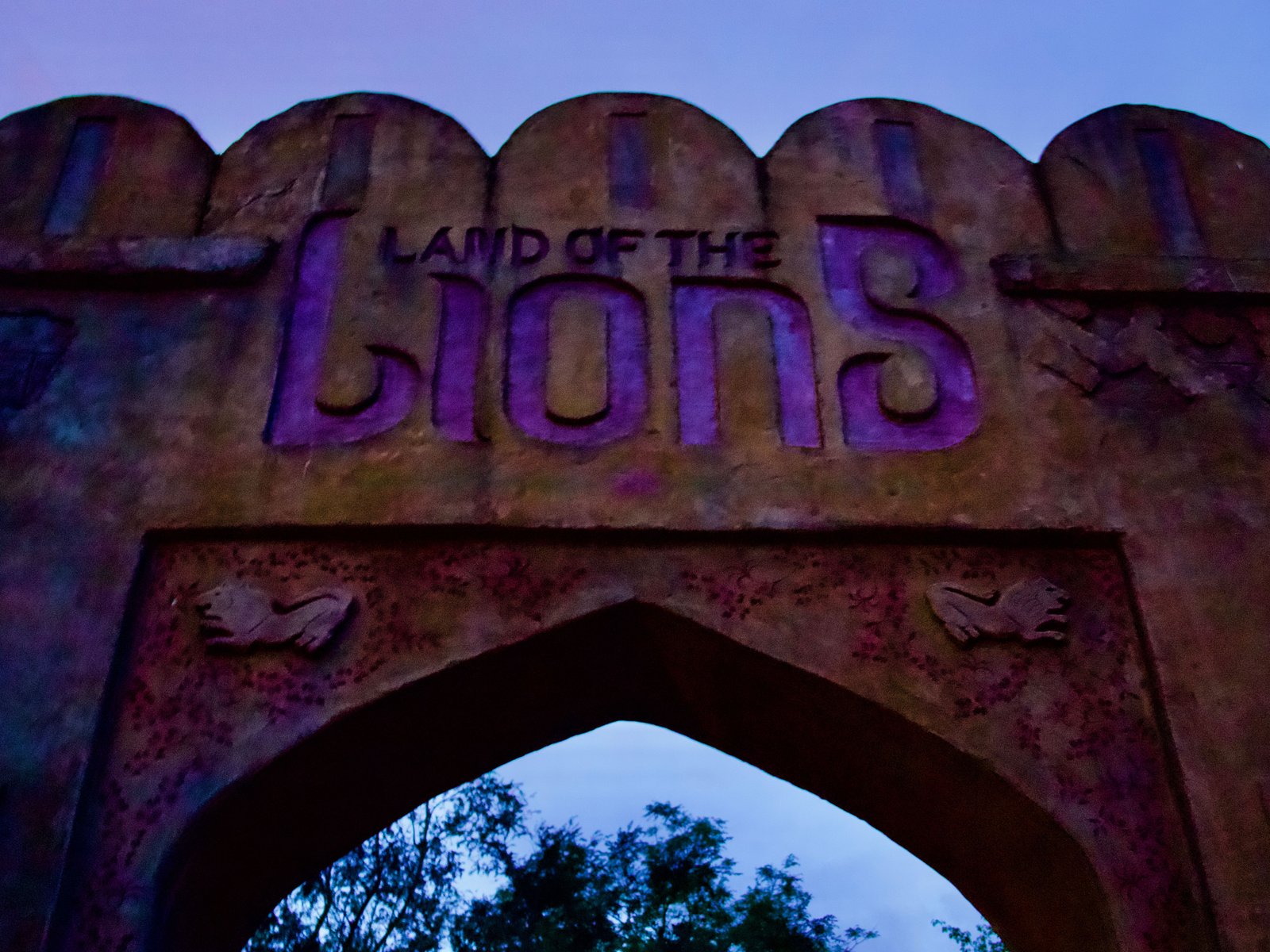 "Land of the Lions" entrance sign at London Zoo