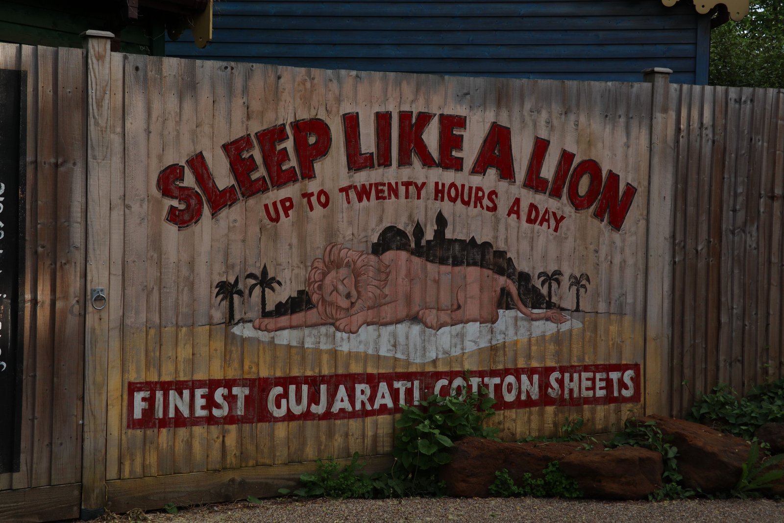 In-world advertisement for bedsheets at London Zoo: "Sleep like a lion up to twenty hours a day"